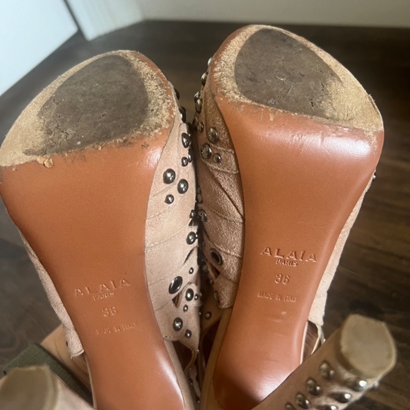 Alaïa Suede Studded Accent Sandals - Sz 36 - Picture 7 of 8